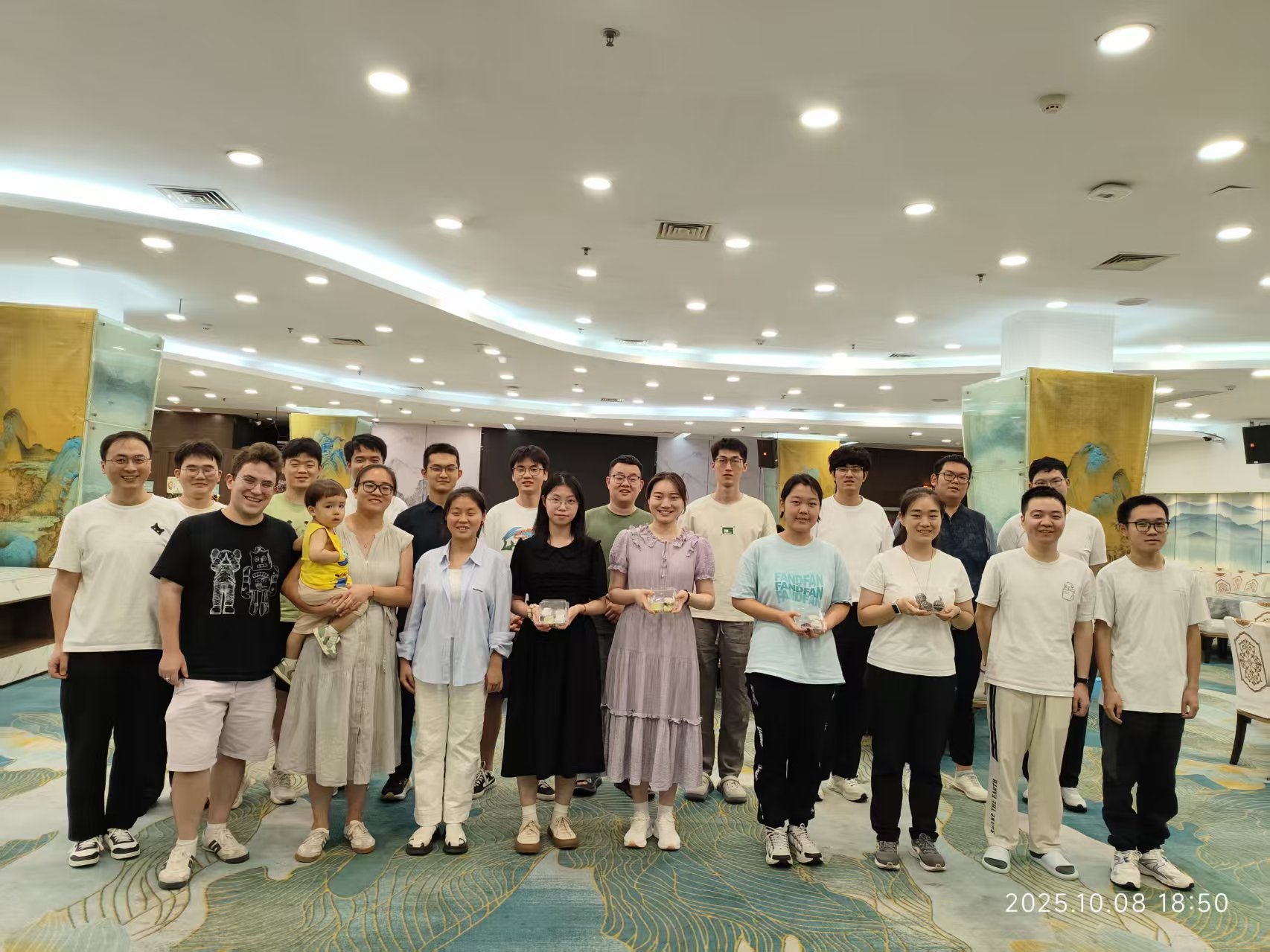 欢庆中秋佳节（2025）